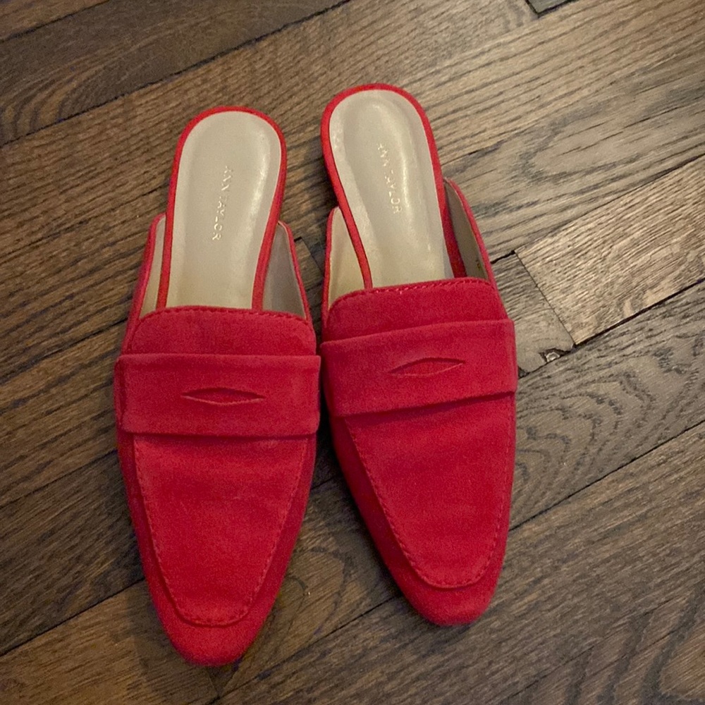 Ann Taylor Red pointed toe flats, worn once